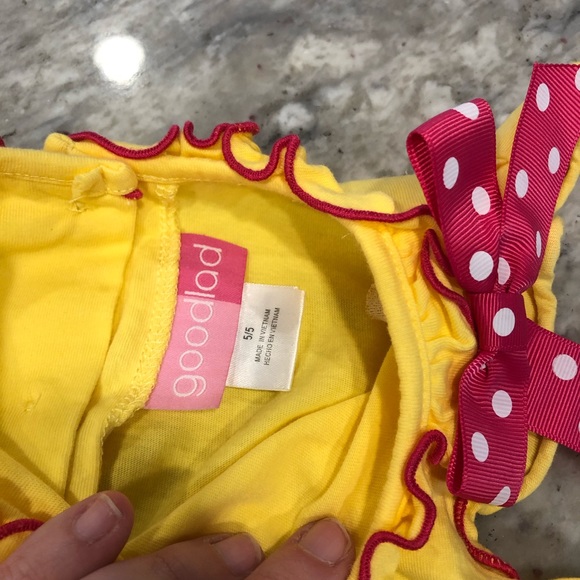 Kids- Girls Beach Outfit - Picture 2 of 4